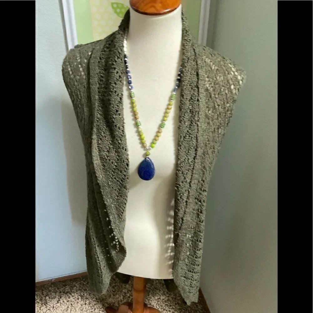 NWOT Lauren Michelle Crochet Green Open Long  High Low Vest Size Large #C23